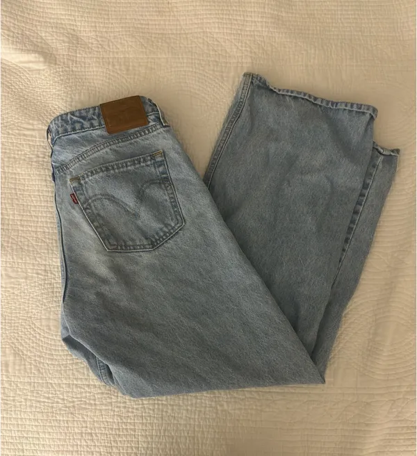 Levi’s Low Loose Jeans - Image 4