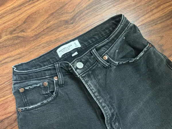 Abercrombie Fitch 90s Straight Curve High Rise Jeans Women's size 25 #denim #distressed - Image 3