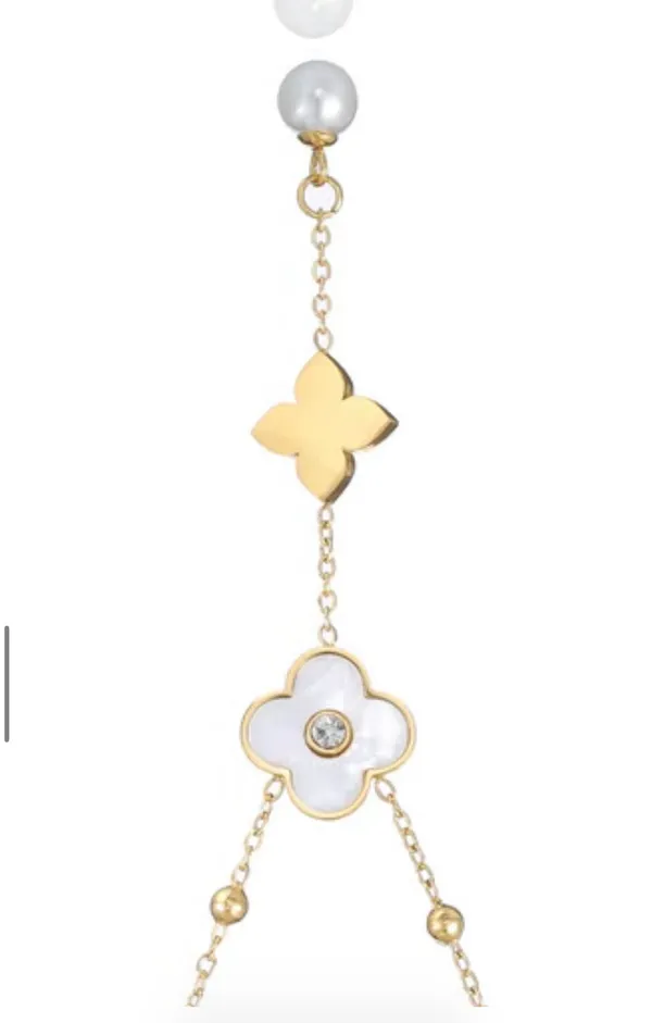 Elegant Layered Golden Luxe Clover Charm Necklace - Image 2
