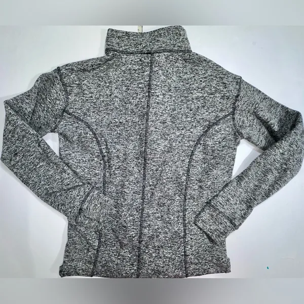 EUC J. AMERICA Ohio State warm-up jacket. Size‎ large. - Image 2