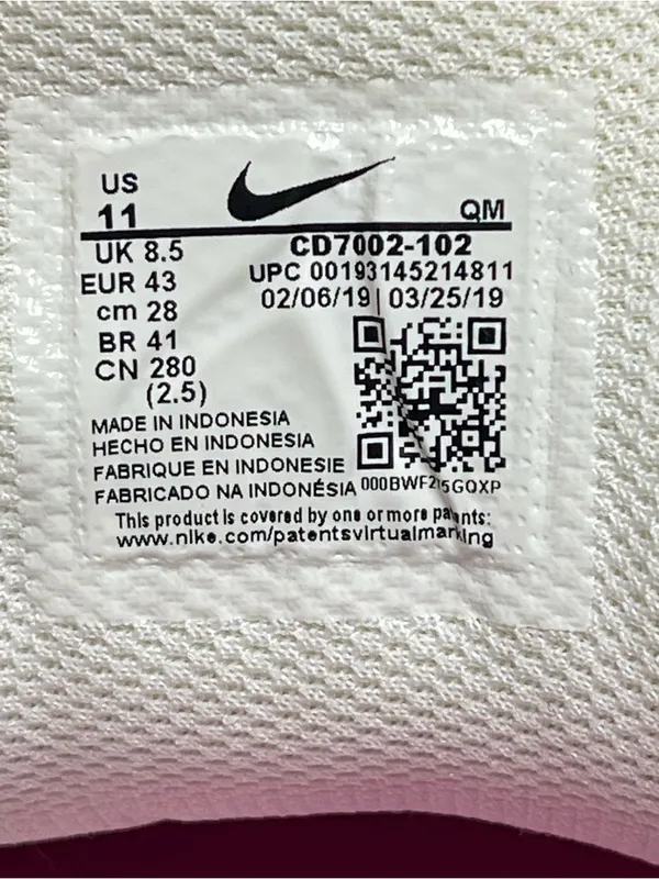 Nike Court Royale Women's Canvas White Sneakers Size 11 - Image 4