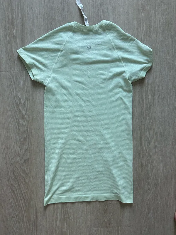 lululemon Light Green swiftly tech Tee size 4 - Image 5