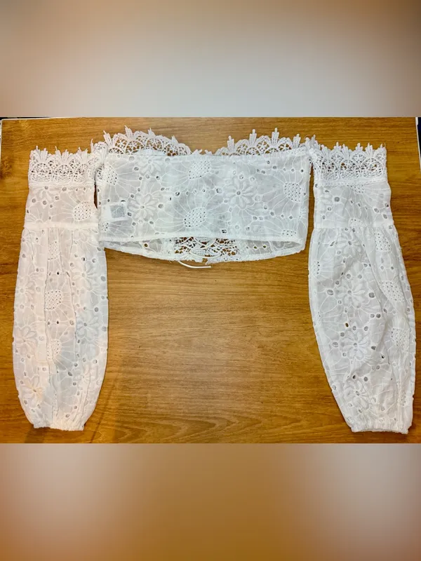 SHEIN XS White Eyelet Lace Crop Top Detachable Sleeves Off Shoulder Halloween - Image 6