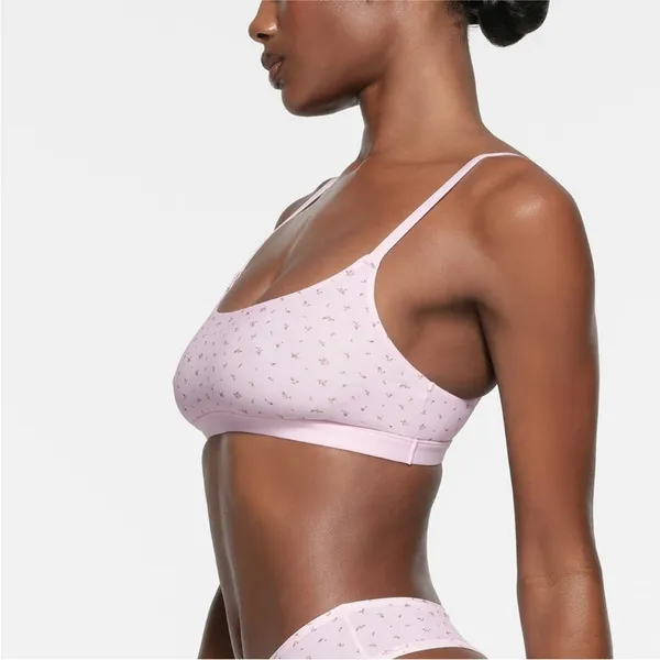 NEW SKIMS‎ PINK FLORAL SCOOP NECK BRALETTE Size L - Image 13