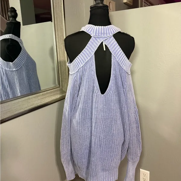 Free People Half Moon Bay cold-shoulder sweater size medium. - Image 5