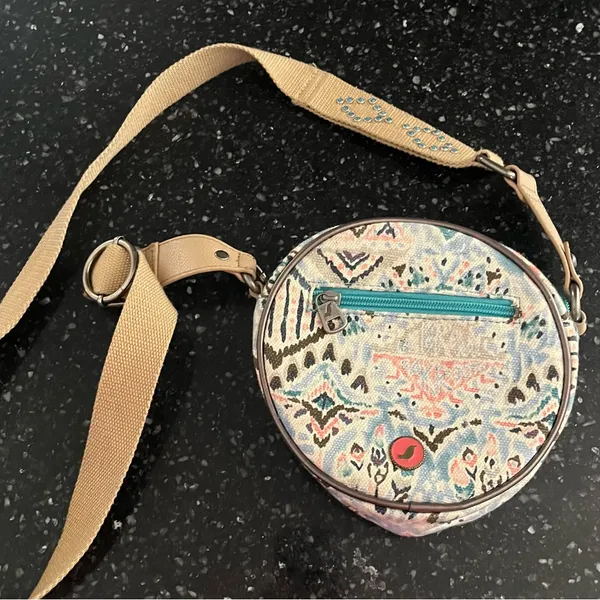 Sakroots Crossbody - Image 3