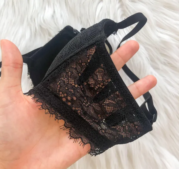 H&M Black lace underwire bra - Image 4