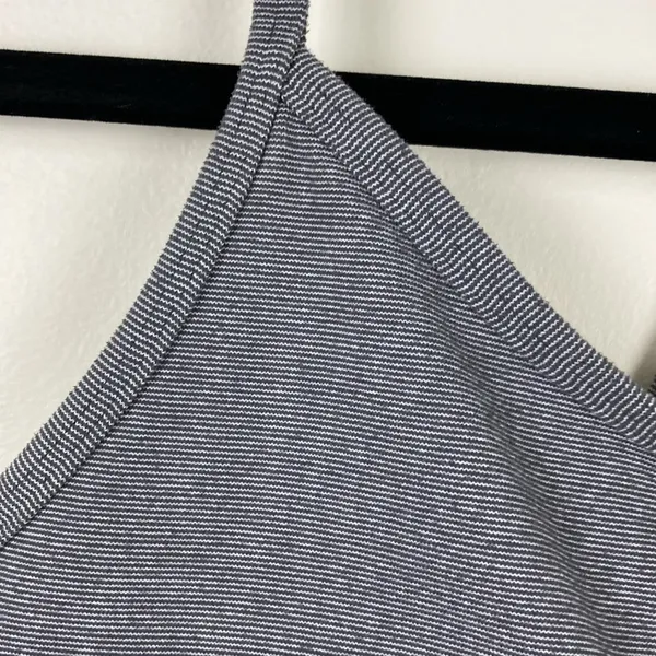 Lululemon Flow Y Bra Blue White Stripe Women’s Size 8 Active Sports Bra Light - Image 3