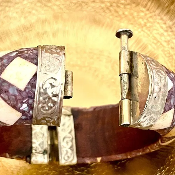 Wood bangle bracelet - Image 4