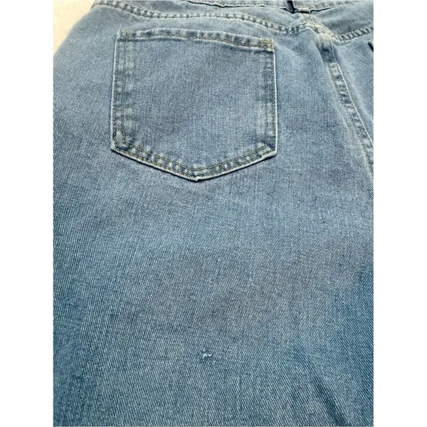 SHEIN Light Blue Boyfriend Jeans with Abstract Line-Face Print - Image 6