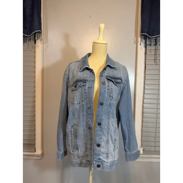 a.n.a. A New Approach Denim Jean Jacket Light Wash Size 1x Classic Casual - Image 2