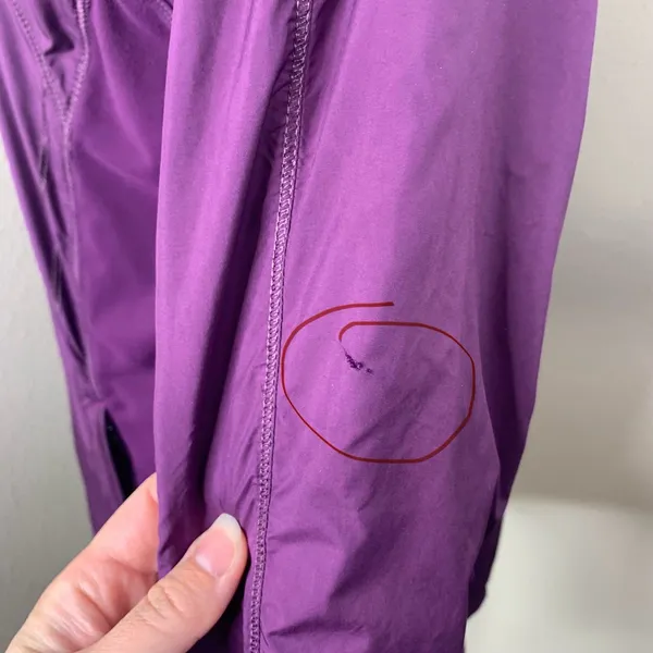Lululemon Rush Hour Jacket Full Zip Darkest Magenta Purple Hooded Sz 12 *Flaw - Image 8