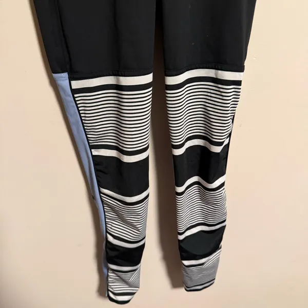 Stella McCartney by ADIDAS Black STU Panelled Zipper Ankle Legging- Size XS - Image 7