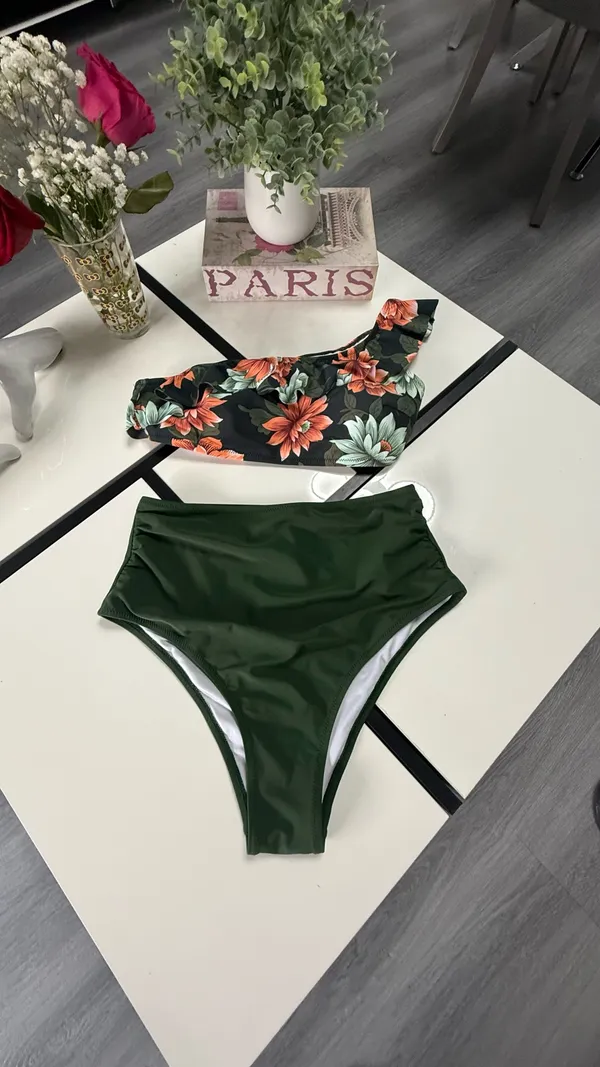 Cupshe Floral One-Shoulder Ruffle Bikini Set - Olive Green & Black Floral - Size L - Image 6