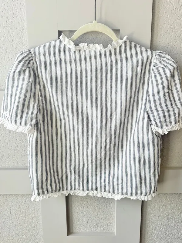 Reformation Linen top size small - Image 4
