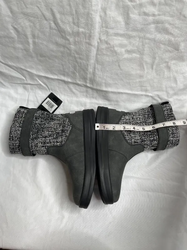 Hey Dude Robin Black Womens Knit Boots US 5 EU 36 - Image 3
