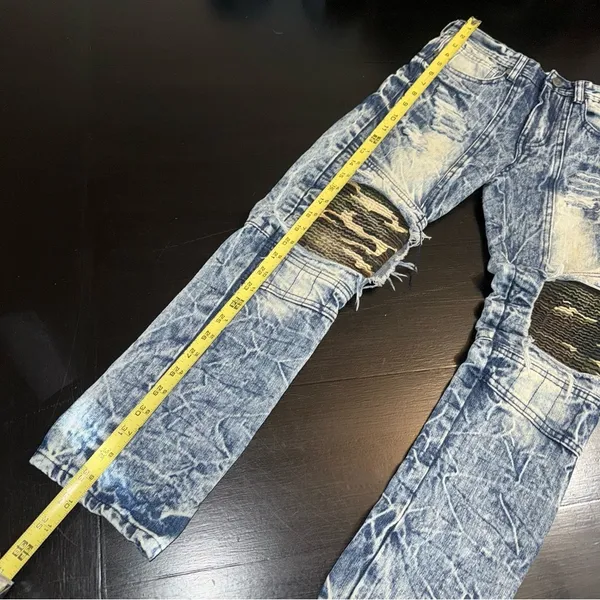 Encrypted Distressed‎ Blue Jeans Size 12 - Image 2