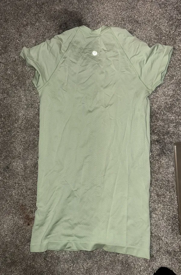 Lululemon Swiftly Tech Short Sleeve - Image 2