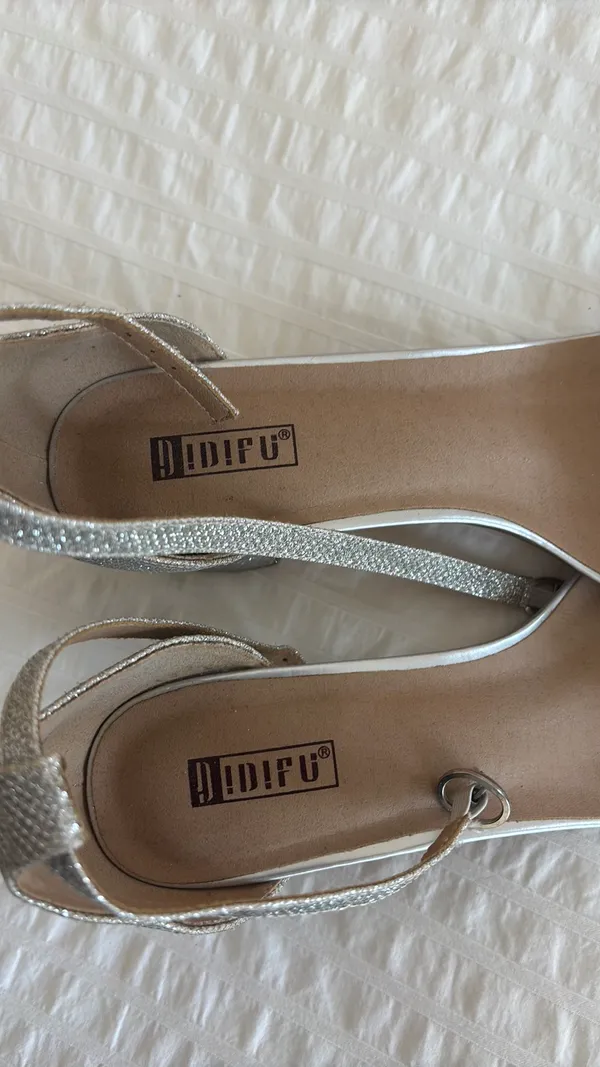 Silver Heels size 10 - Image 3