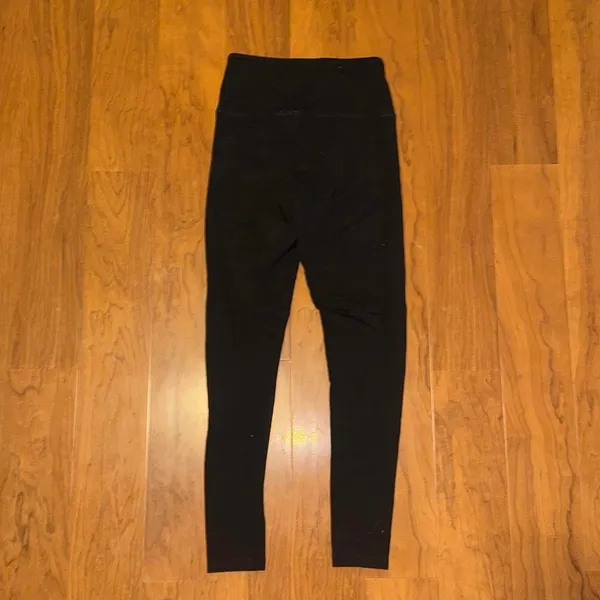 VICTORIAS‎ SECRET PINK High Rise Black Yoga Pants size Small - Image 4