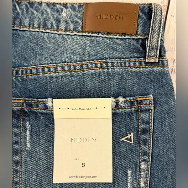 Hidden Jeans NWT Women's S. Sofie Mom Denim Shorts Blue Jean Distressed Raw Hem inv605 - Image 8