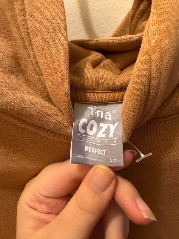 Aritzia (2xs) TNA cozy hoddie - Image 5