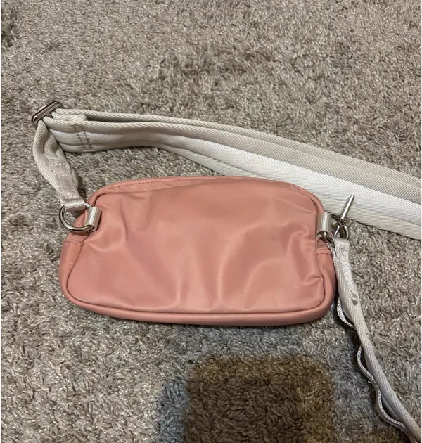 Lululemon Belt Bag - Image 3