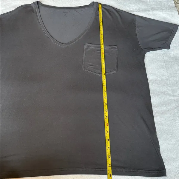 Kyte Baby Women’s Short Sleeve Bamboo Gray V-Neck T-Shirt with Pocket size XL - Image 5