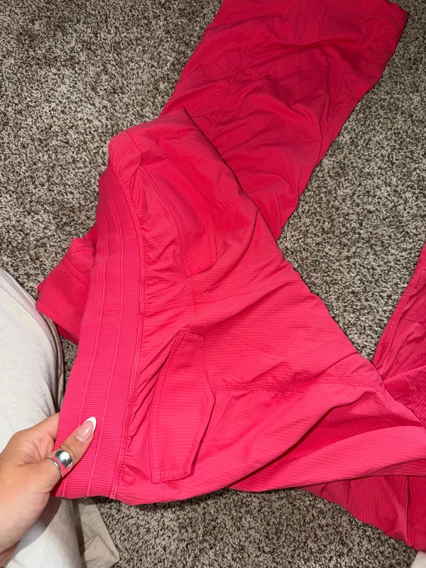 Lululemon Cargo Pants - Image 4