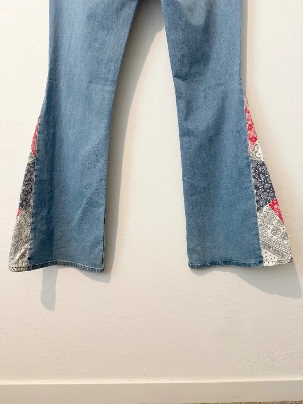 Driftwood Farrah Patchwork Bandana Flare Leg Jeans Size 30 Western Boho Cowgirl - Image 10