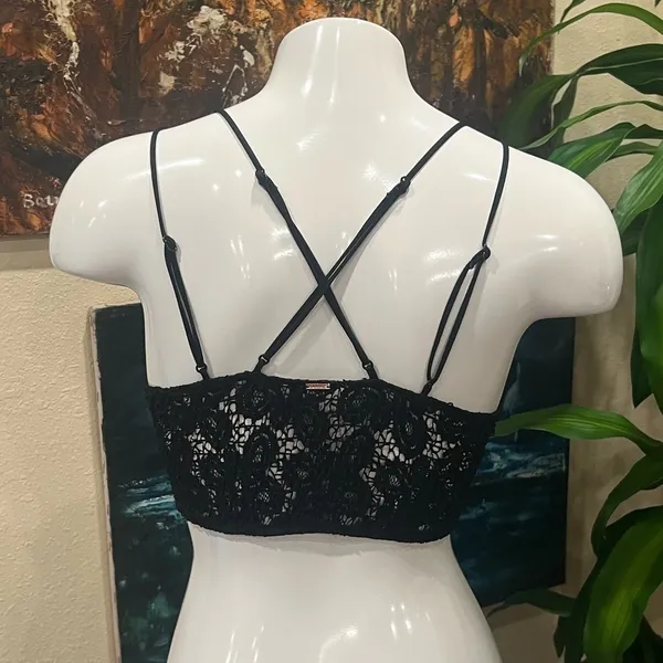 Victoria's Secret PINK Intricate Black Floral Lace Bralette 🖤 - Image 5