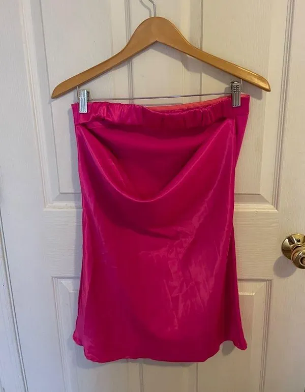 Strapless satin hot pink Dress - Image 6