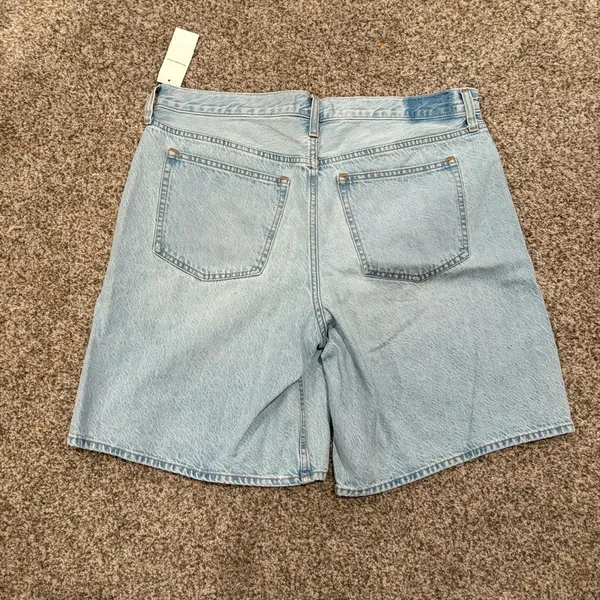 NWT Abercrombie & Fitch Mid Rise Jort | Size: 32 - Image 4
