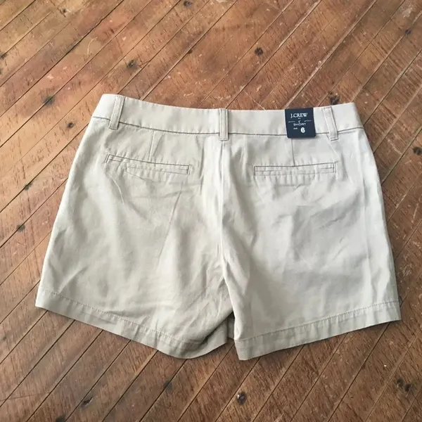J Crew tan flat front size 6 shorts - Image 3