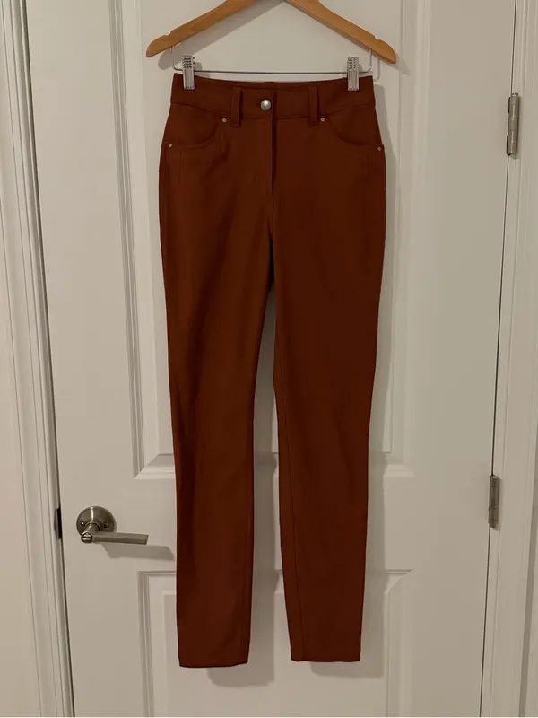 Lululemon City Sleek 5 Pocket 7/8 Pant Dark Terracotta Size 0 - Image 4