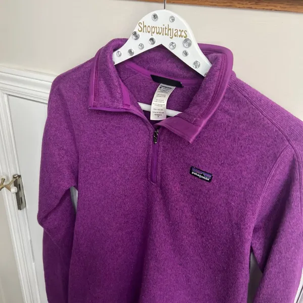 Patagonia women’s purple‎ pullover fleece size medium - Image 2