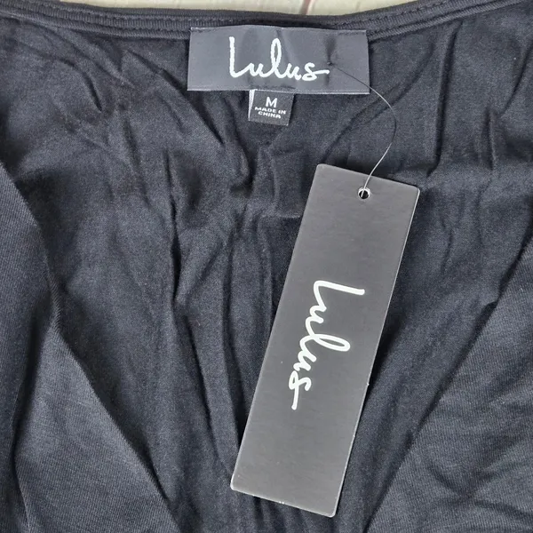 Lulus Black Wrap Midi Dress Short Sleeve V-Neck Style 67706 Size Medium NWT - Image 3
