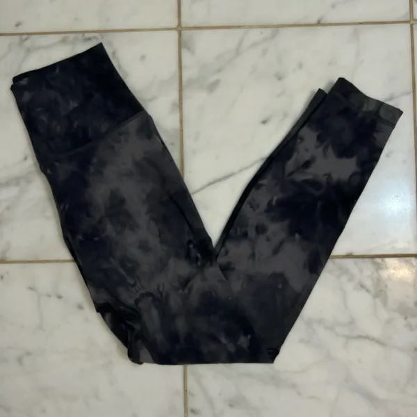 Amazon Tie-Dye Leggings - Image 3
