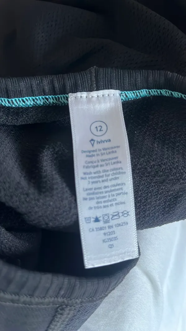 Long Lululemon Ivivva Sleeve - Image 3