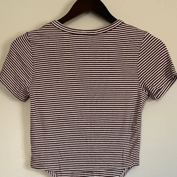 Ginger G Striped Front Tie Ribbed Tee M - Image 5