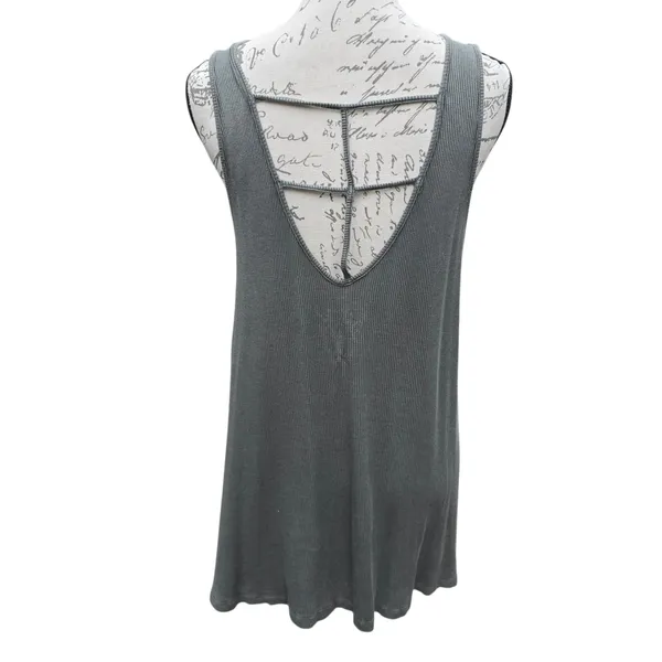 Torrid -1639 Super Soft Knits Green Ribbed Tank Top V Neck Sleeveless Size 0 / L - Image 5