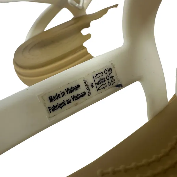 Crocs Size 5‎ Sandals White Strappy Comfort Vacation Summer Beach Pool Everyday - Image 4