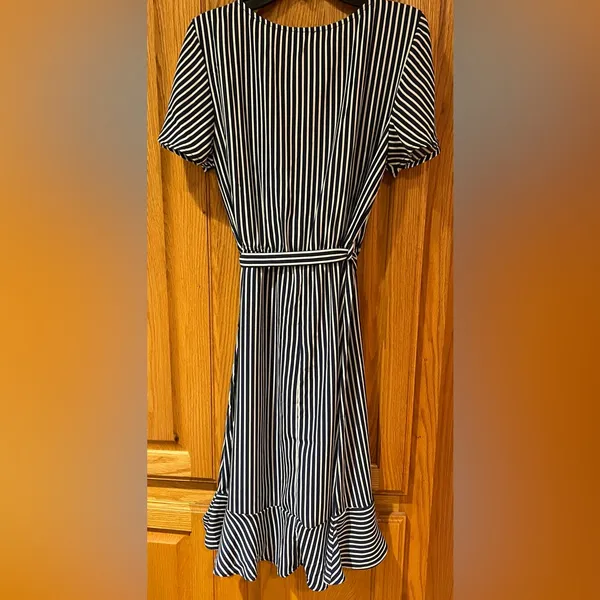 Naif by Anthropologie Blue & White Stripe‎ V-Neck Ruffle Tie Wrap Dress Small - Image 8
