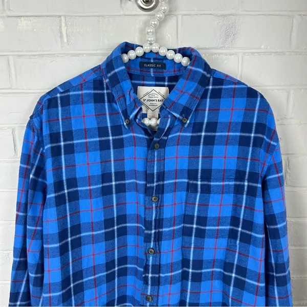 St. John’s Bay Blue Plaid Classic Fit Flannel Shirt Size M Unisex - Image 4