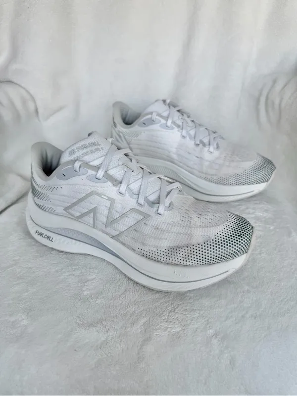 New Balance FuelCell Walker Elite White Grey Matter Women’s Size 9 B - Image 6