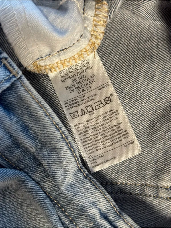 GAP Light Wash Distressed Straight Jeans - Image 3