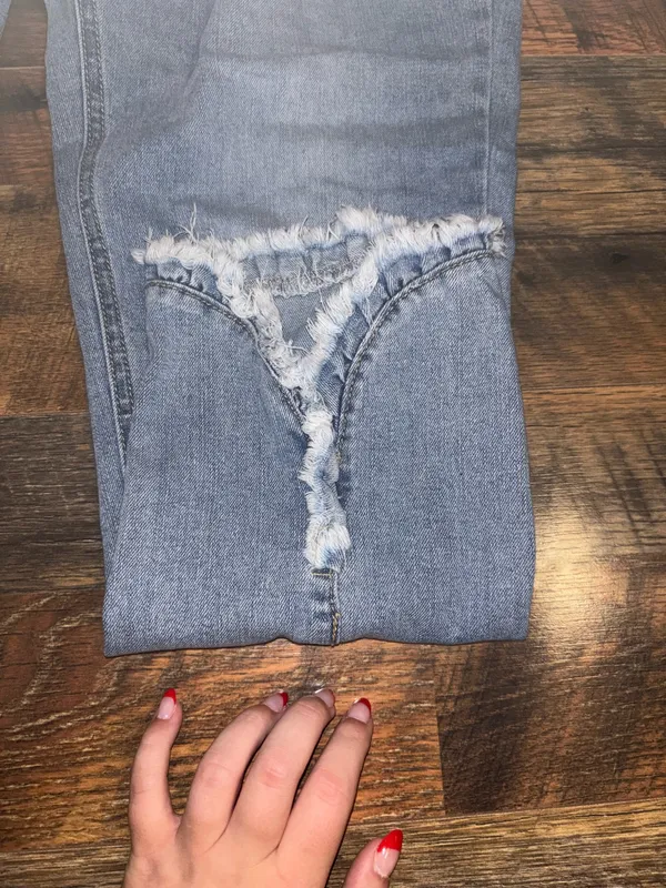 Blue jeans Size 12 - Image 3