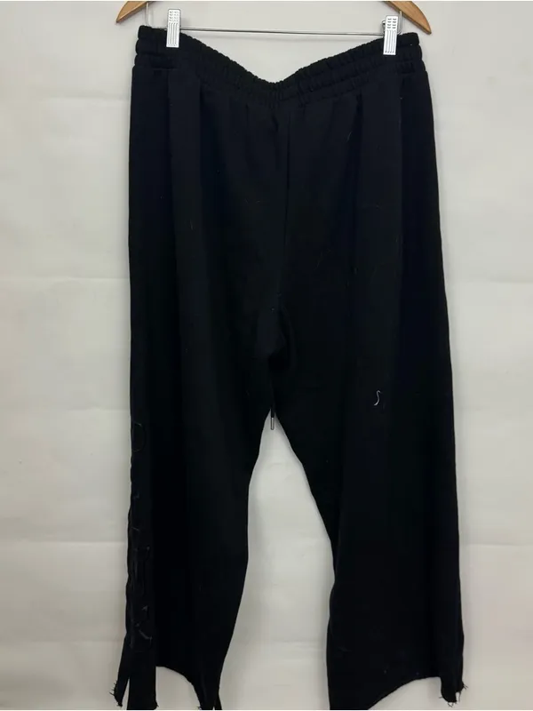 Victoria’s Secret PINK boyfriend oversized black embroidered sweatpants large - Image 4