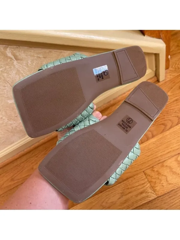 Soda Green Summer Flat woven Sandals Mules slides trendy faux leather Sz 7.5 - Image 9