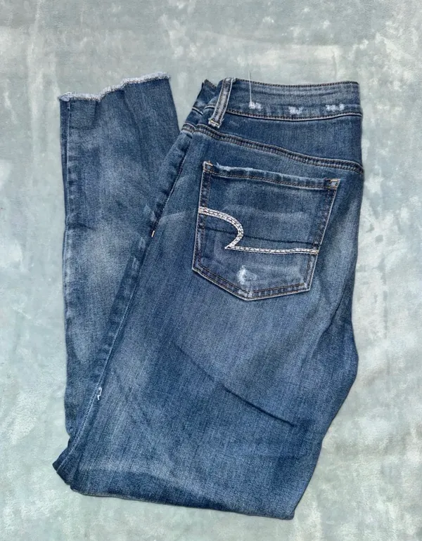 American Eagle Jeans - Image 4